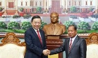 Bộ trưởng Bộ Công An Việt Nam thăm và làm việc tại Lào